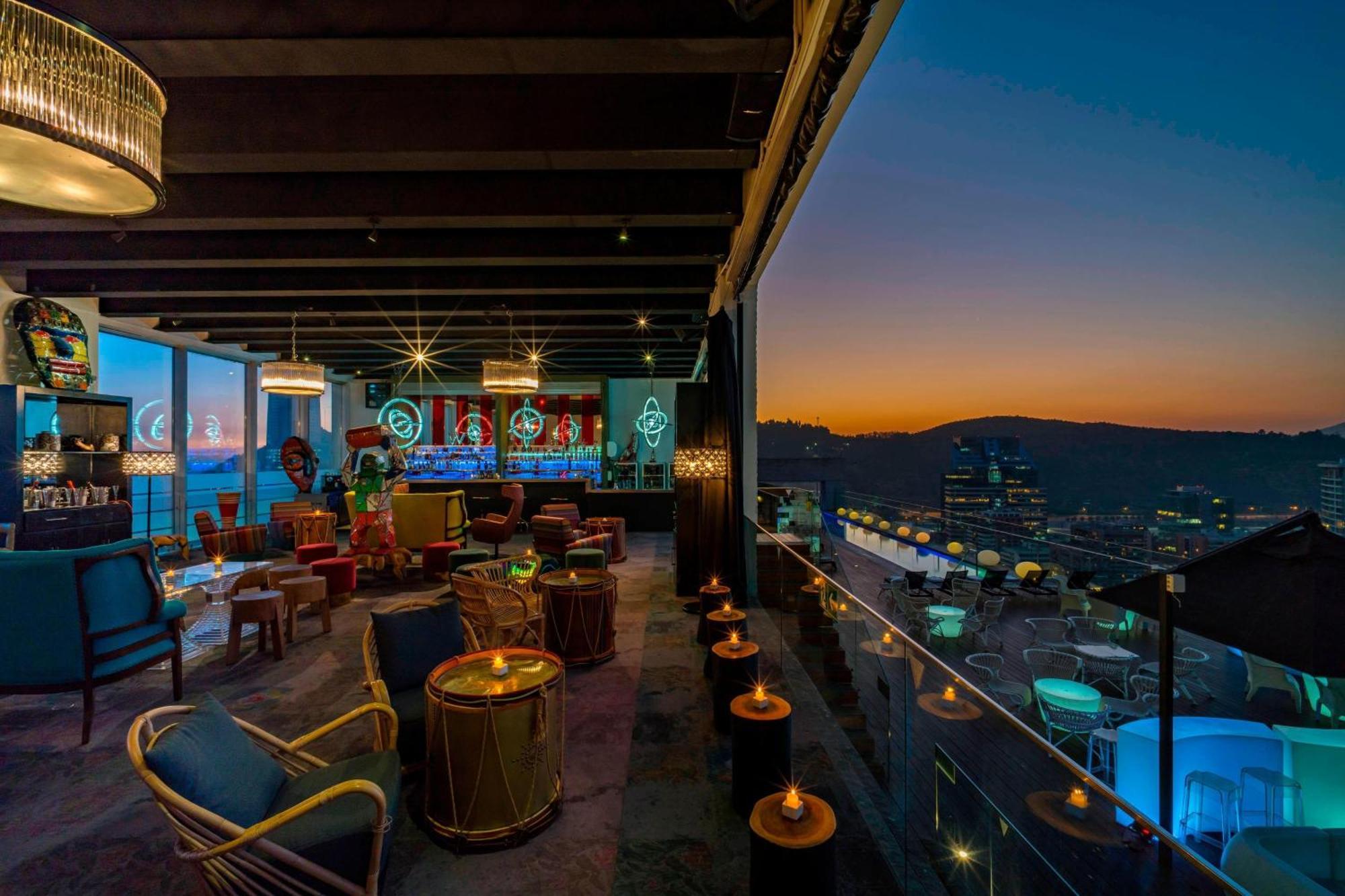 W Santiago Hotel Luaran gambar