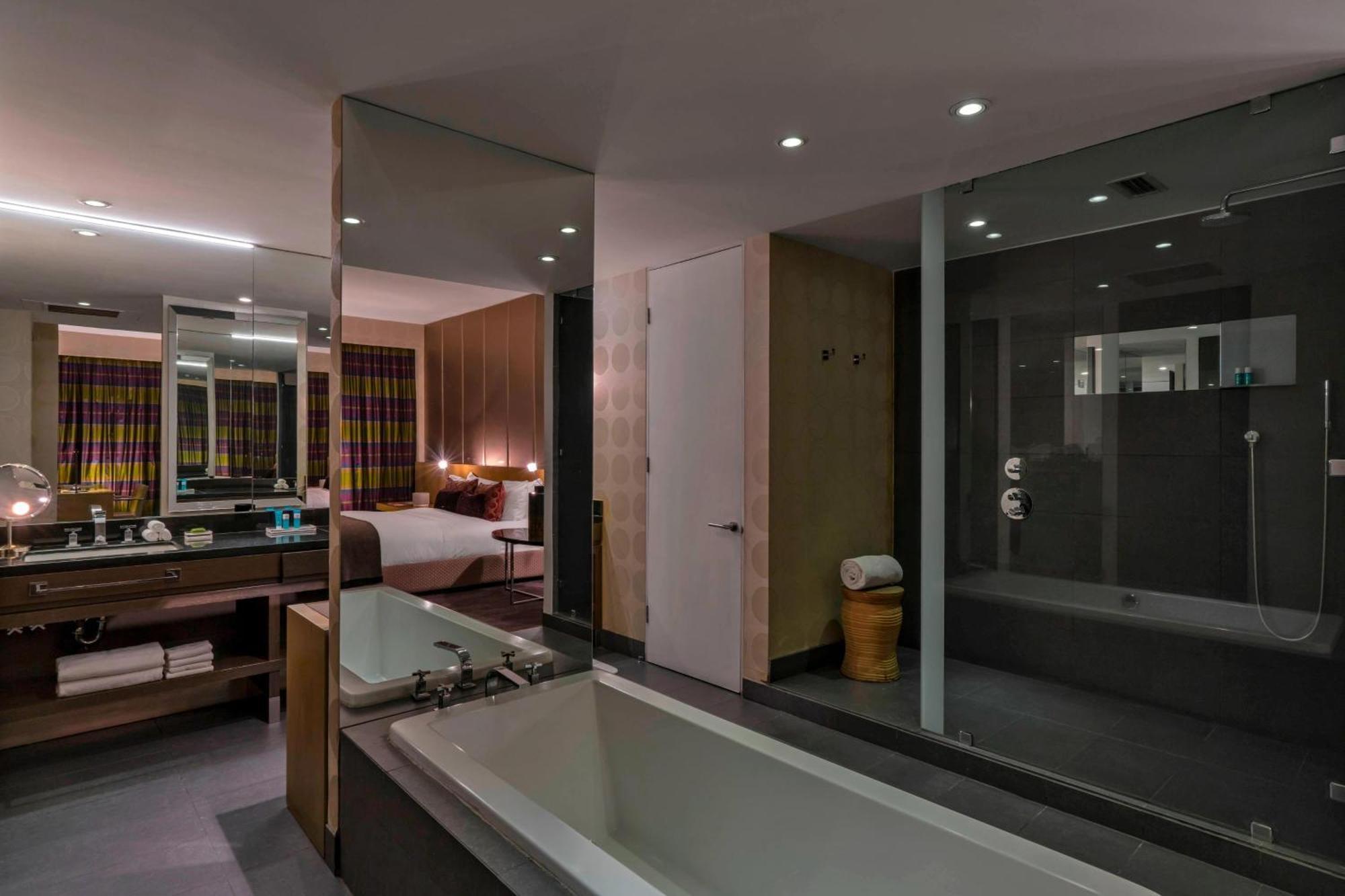 W Santiago Hotel Luaran gambar